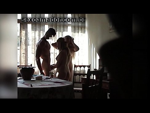 ❤️ Szexbarátok meghívnak egy óriásembert és egy édeshármast vele ❤️❌ Pornó videó at hu.porno-filmy.ru